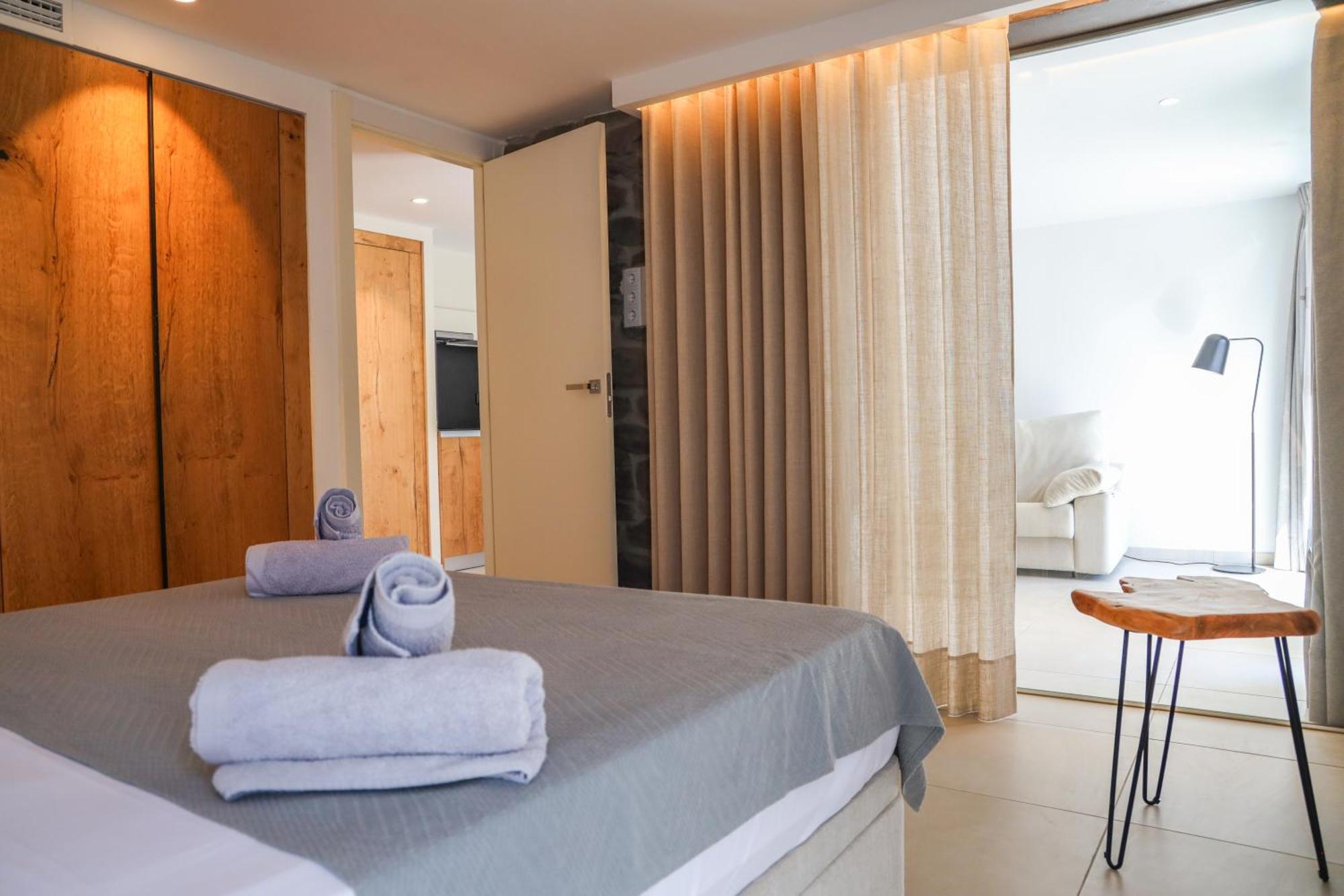 Cala Vadella Beachwalk Suites Værelse billede